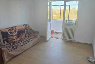 Vand apartament 3 camere in Deva, zona Scarisoara (Astoria), etaj 3, - 1