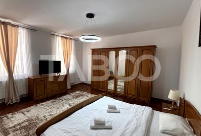 Apartament cu 3 camere semidecomandat, mobilat în Central