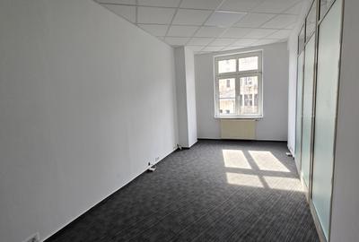 Birou, de 90.00 mp, în Calea Victoriei