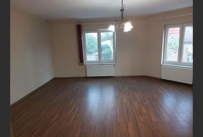 Clădire Multifuncțională – Oportunitate Unică - 3