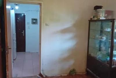 Apartament cu 3 camere în Brâncoveanu