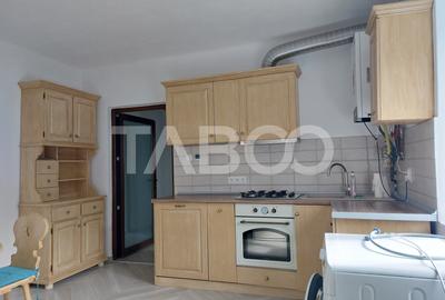 Casa 58 mp cu gradina 300 mp pet friendly central Cisnadioara - 12