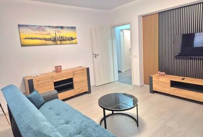 Apartament cu 2 camere decomandat în Apărătorii Patriei