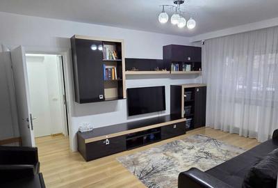 Apartament cu 4 camere semidecomandat, mobilat în Lujerului