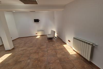 B-dul Gloriei, imobil P+1, pentru birouri, comercial - 11