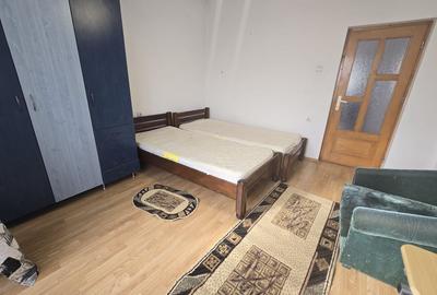 Apartament 3 camere, loc paracare, Zona Dambul Rotund, Str. Graurilor - 3