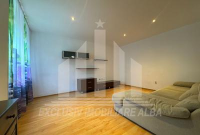 Apartament cu 3 camere decomandat, mobilat în Tolstoi