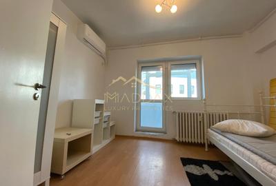 Apartament spațios cu 4 camere, vedere spectaculoasă către Palatul Parlamentului - 16