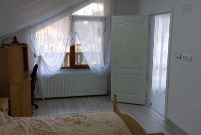 Închiriere apartament la casă - 16