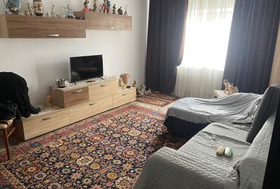 Apartament 2 camere decomandat , zona CET - 4