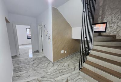 Casă individuală cu 4 camere în Miroslava