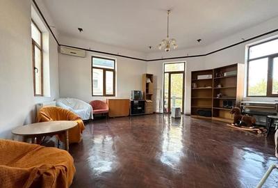 De vanzare Apartament 2 camere in vilă, Unirii - Universitate - 1