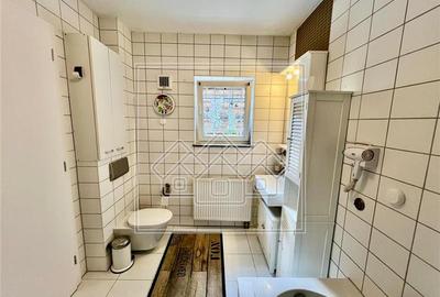 Apartament la vila - 80 mp, priveliste deosebita - Sub Arini - 8
