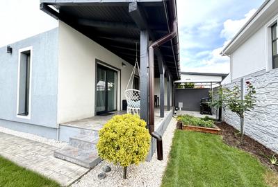 Duplex despartit prin garaj, 5 camere, 137 mp utili - Dumbravita - 4