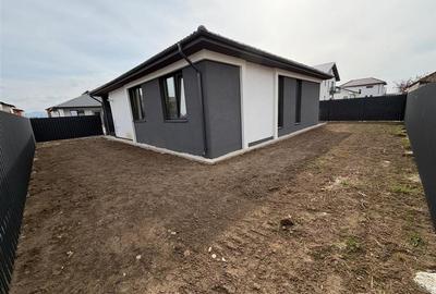Casa noua individuala pe parter in Sanpetru, 220.000 euro.COMISION 0% - 15