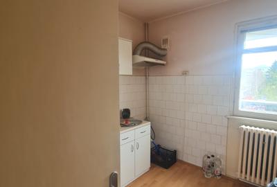 SC VIMAK IMOBILIARE vinde garsonieră decomandată, situată într-un bloc de aparta - 3