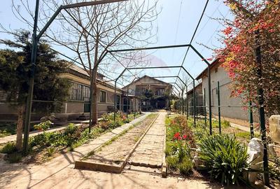 2 CASE + TEREN GENEROS 1592 MP | Langa Codrii Vlasiei | Peris - 2