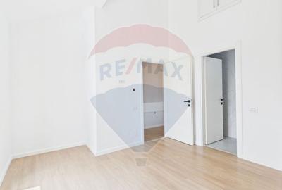 De vanzare| Apartament 4 camere nemobilat si o terasa| Nobil Residence - 4