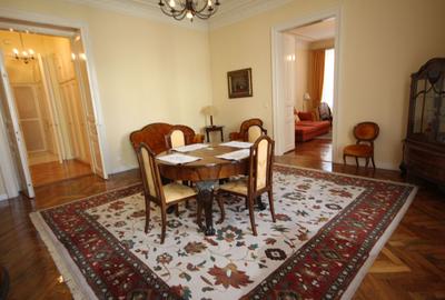 APARTAMENT DEOSEBIT IN ZONA CENTRALA - 3