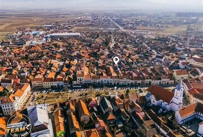 Accesibilitate si farmecul unei case cu garaj, locatie de referinta, Central, Ta - 7