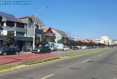 Apartament cu 3 camere decomandat, mobilat în Central