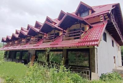 Hotel/Pensiune, de 1,500 mp, în Vâlcele