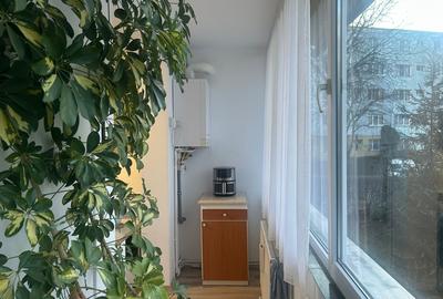 Garsonieră decomandată, mobilată în Astra