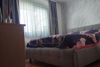 Apartament de vanzare cu trei camere, zona Turnisor. - 9