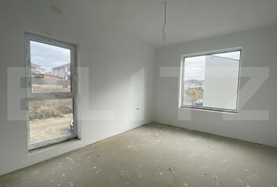 Casa pe calcan cu priveliste deschisa si compartimentare deosebita. - 11