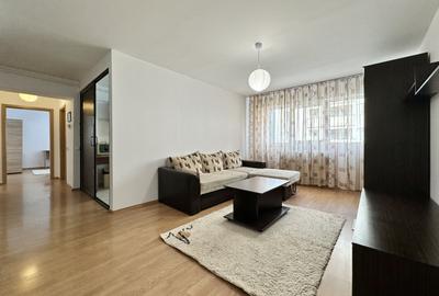 Apartament cu 3 camere semidecomandat, mobilat în Zorilor