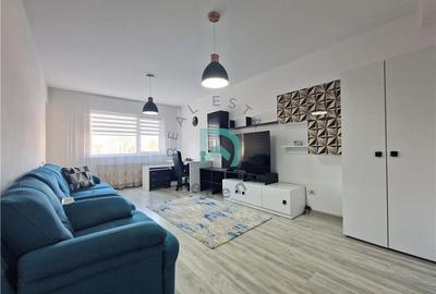 Apartament cu 2 camere decomandat în Tractorul
