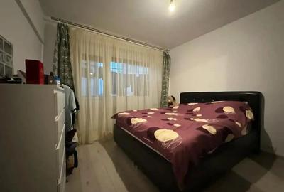 De Vanzare Apartament 3 camere Raul Doamnei-Drumul Taberei - 2