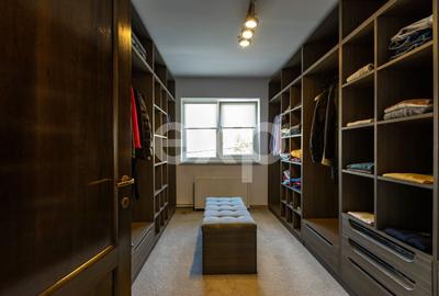 Casă/Vilă duplex cu 5 camere de vânzare, strada 9 Mai- zona Centrală - 13