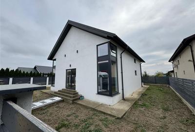 Casa P+M de vanzare in Campineanca (strada asfalata) - 3