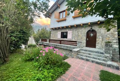 Reședință cu caracter în Sinaia – grădină matură și priveliști spectaculoase!!! - 1