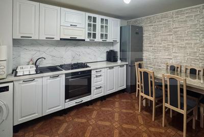 Apartament spațios, 2 decomandate, parter, zona Elite - 2