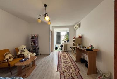 Garsoniera Titan Park Lake Bloc mixt - 1