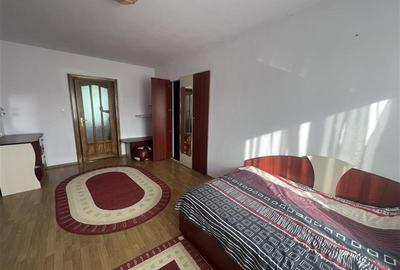 Inchiriere casa la cinci minute de Big pentru clinica salon sau locuit - 11
