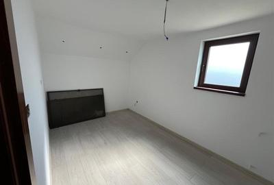 Caransebes, Casa 7 Camere + Teren 600 Mp., Zona Pipirig - 14