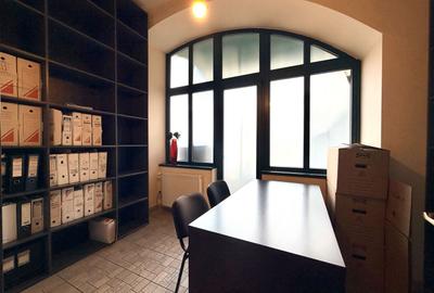 4 camere Ultracentral  - Piața Unirii, ideal birouri, parcare in curte - 17