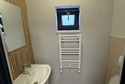 Spațiu comercial de închiriat  Ideal pentru cabinete medicale și tehnică dentara - 12