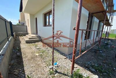 Duplex 4 camere, 150 mp curte libera in Selimbar COMISION 0% - 3