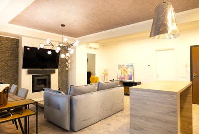 Apartament cu 2 camere semidecomandat, mobilat în Sisești