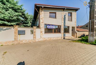 Spațiu comercial, de 210 mp, în Subcetate