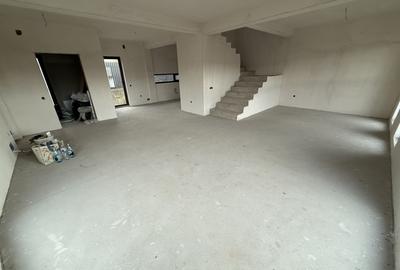 EXCLUSIVITATE !! COM 0% !! De vanzare duplex 4cam 160mpu D+P+E teren str Oasului - 9