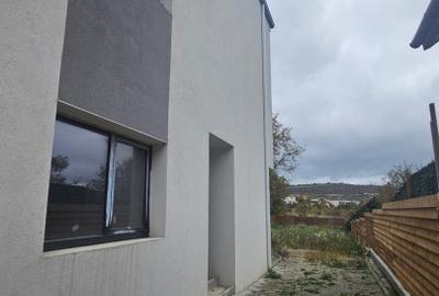 Duplex 6 camere, 150mp utili, 700mp teren, Dambu Rotund - 3