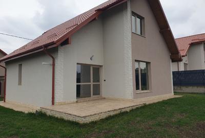 Casa individuala parter + mansarda - IASI – REDIU - strada betonata !