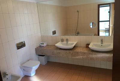 Apartament cu trei camere si doua locuri de parcare, in Baneasa Rezidential - 8