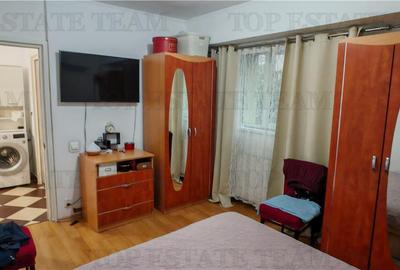 Apartament de 4 camere, cu centrala proprie, foarte spatios, in Militari, la 2 m - 25
