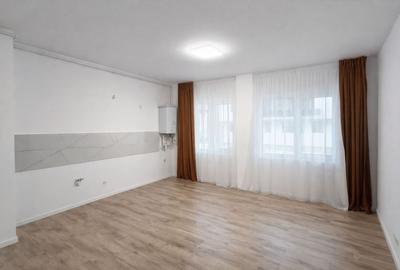 Apartament cu 3 camere semidecomandat în Florești